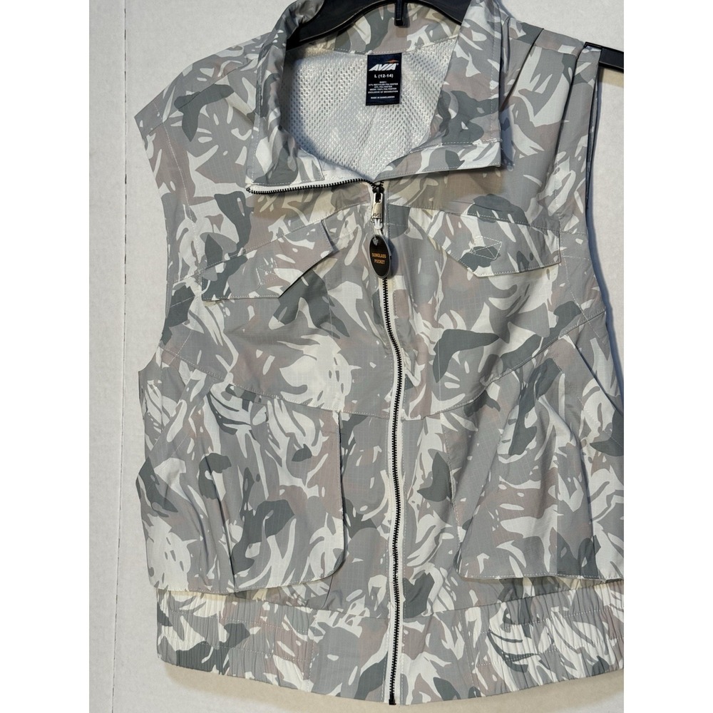 New NWT Avia Women's Hiking Vest Tan Cream Color Size L (12-14) Camouflage Camo